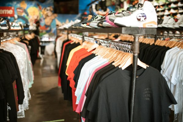 Quel sac à main choisir pour les cours : allier praticité et style au quotidien